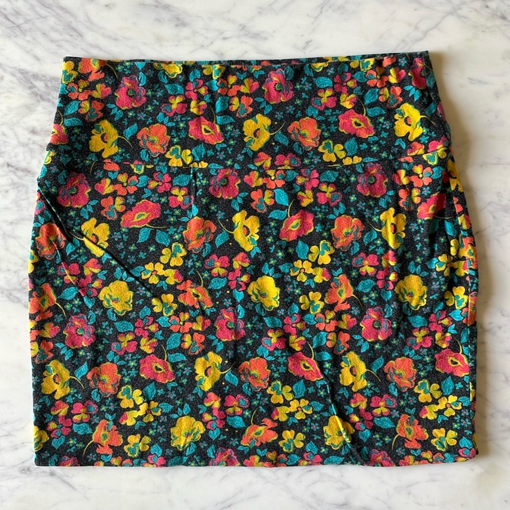 Ambiance Women’s Floral Skirt Size Medium